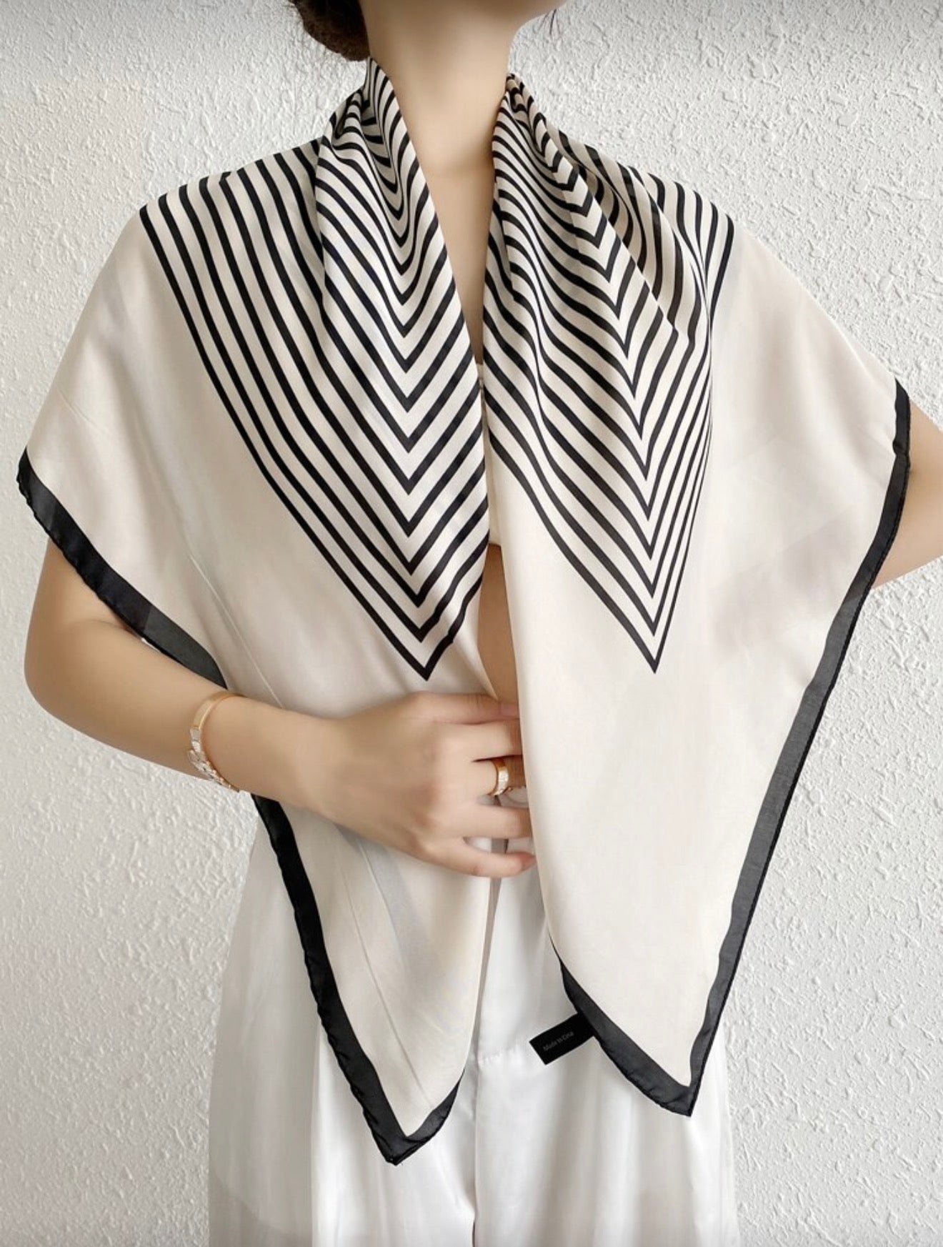 SCARVES